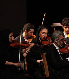 woman-iran-music-orchestr